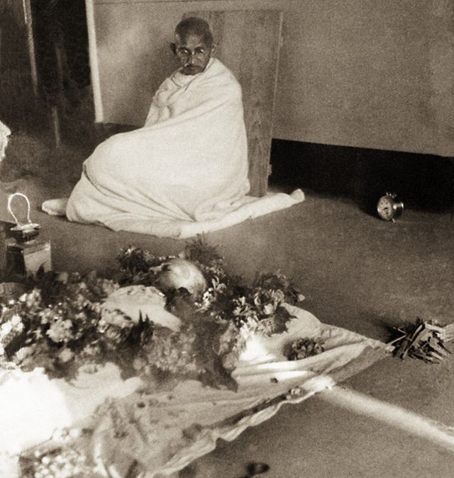 640px x 675px - Manu Gandhi: The girl who chronicled Gandhi's troubled years - BBC News