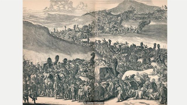 据说14世纪马里帝国的国王穆萨(Mansa Musa)于1324年前往麦加朝圣,随行人员为6万人