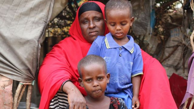 Sharifo Hassan Ali with her kids