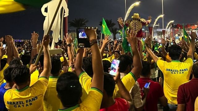 Torcedores da seleção brasileira em Doha antes da Copa do Mundo FIFA de 2022