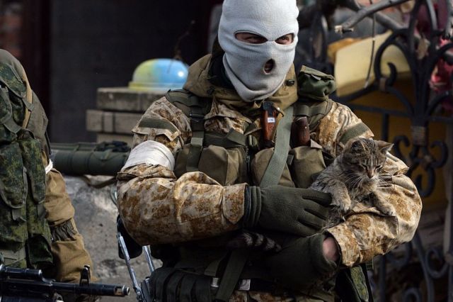 Вооруженные люди на Донбассе, 2014 год