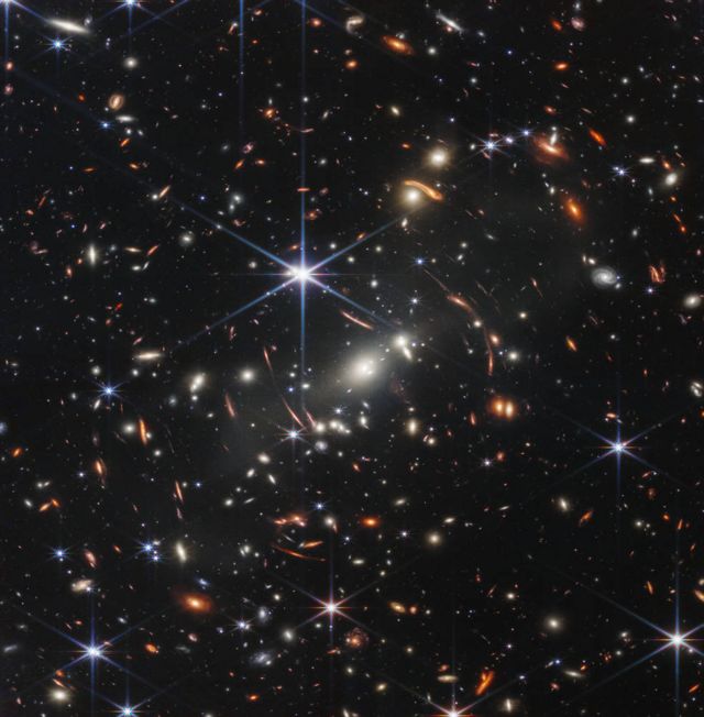 Primera imagen del Universo profundo tomada por el telescopio espacial James Webb