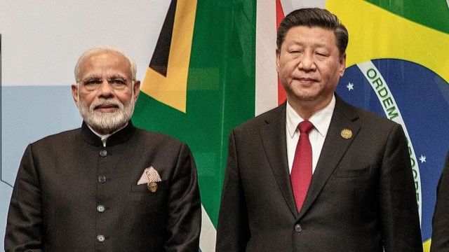 Thủ tướng Ấn Độ Narendra Modi và Chủ tịch Trung Quốc Tập Cận Bình