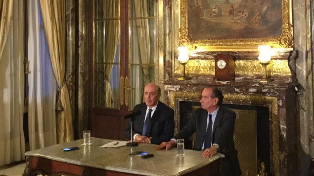 José Serra e Aloysio Nunes durante entrevista coletiva em Buenos Aires