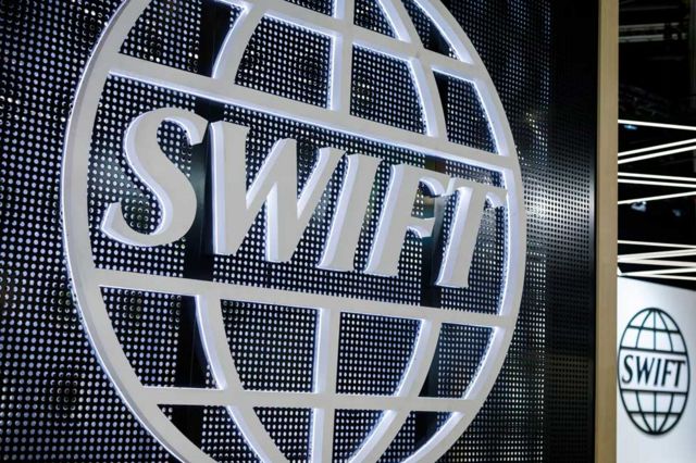 Как система банковских переводов Swift стала заложницей геополитики - BBC  News Русская служба