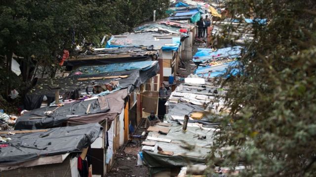 Barrio pobre en las afueras de París