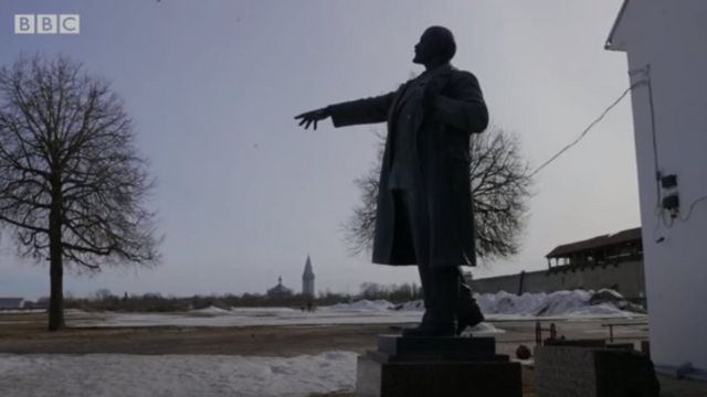 ضخم لمؤسس الاتحاد السوفيتي السابق فلاديمير لينين