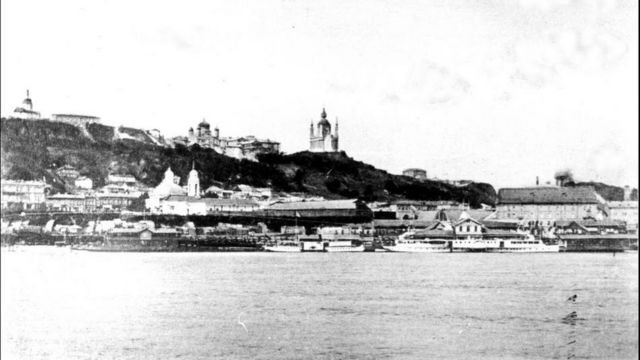 Вид на Поштову з Труханового острова, кінець ХІХ століття