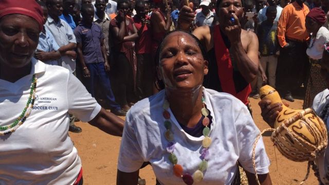 Kwa Picha: Kusherehekea utamaduni wa pwani Kenya - BBC News Swahili