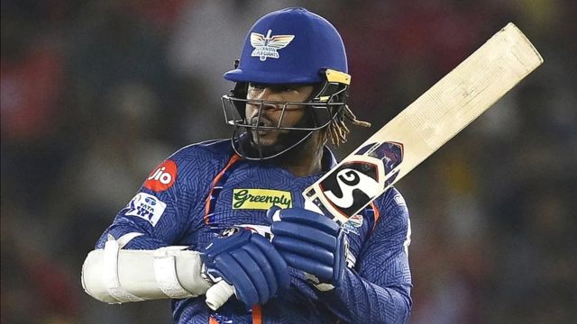 IPL: रन बरसे, रिकॉर्ड बने और इतिहास में दर्ज हुआ इस साल का यह मैच - BBC ...