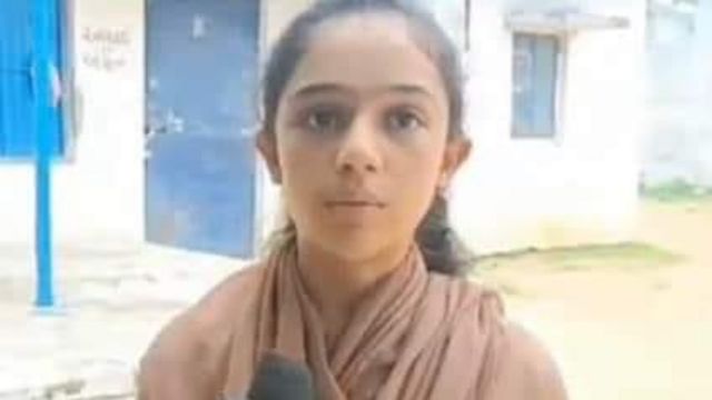 குஜராத் பள்ளியில் முஸ்லிம் மாணவிக்கு அவமானம்