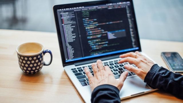 ப்ரோகிராமிங் கோப்புப் படம்