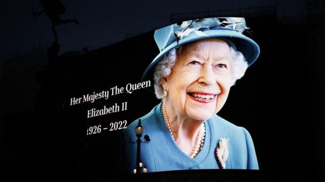 K﻿raliçe 2. Elizabeth