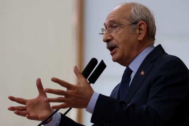 CHP lideri Kılıçdaroğlu, son Parti Meclisi toplantısında da Canpolat ve Çelik’e “eşit mesafede” olduğunu söyledi. 