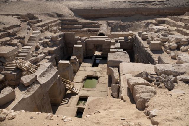 Le temple d’Osireion à Abydos, en Égypte
