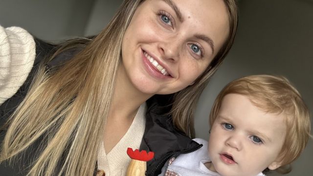 Georgia Burchell with her daughter Gia