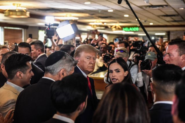 அமெரிக்க நீதிமன்றத்தில் டிரம்ப்