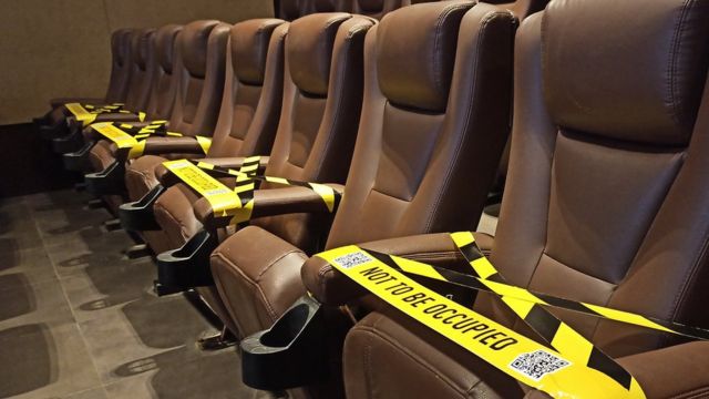 தமிழ் சினிமா: திறக்கப்பட்ட திரையரங்குகள் - தீபாவளிக்கு என்னென்ன படங்கள் ரிலீஸ்?