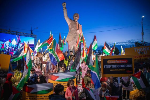 ramallah, nelson mandela meydanı