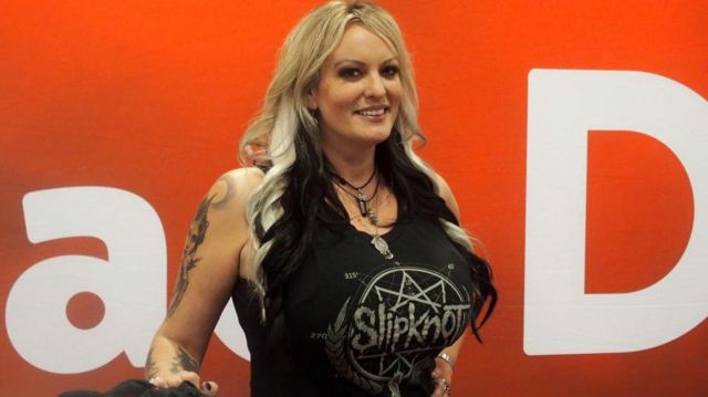 Ex-atriz pornô Stormy Daniels em evento