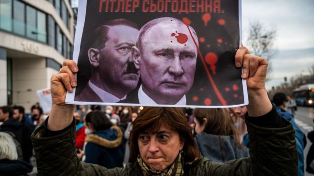 Rusia invade Ucrania: "Putin es la expresión de una mentalidad imperialista que busca destruir los cimientos del orden mundial" - BBC News Mundo