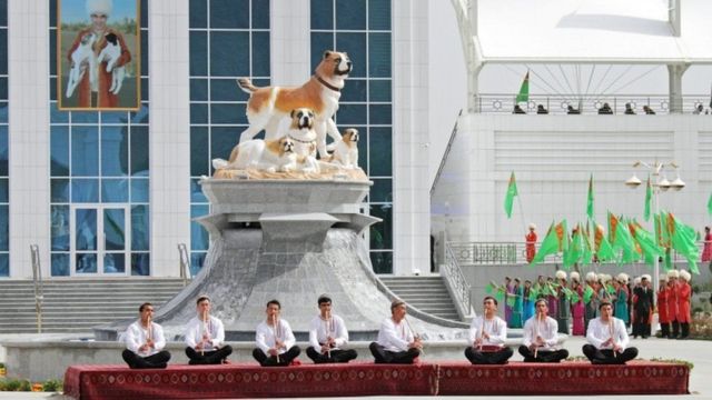 ترکمنستان جشن ملی جدیدی را برگزار می‌کند که به نژاد بسیار خاصی از سگ‌های بومی این کشور اختصاص داده شده است