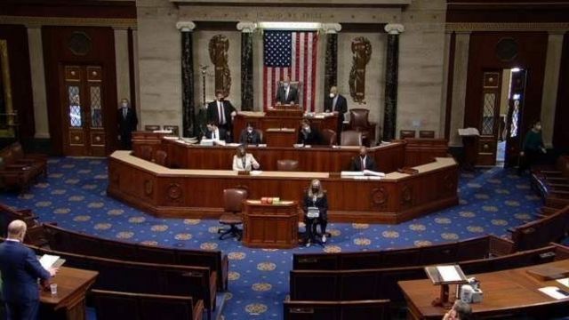Temsilciler Meclisi'nde 10 Cumhuriyetçi Trump'ın azline destek verdi