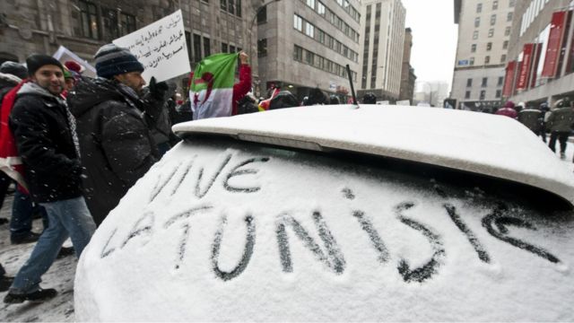 Manifestants tunisiens contre la corruption