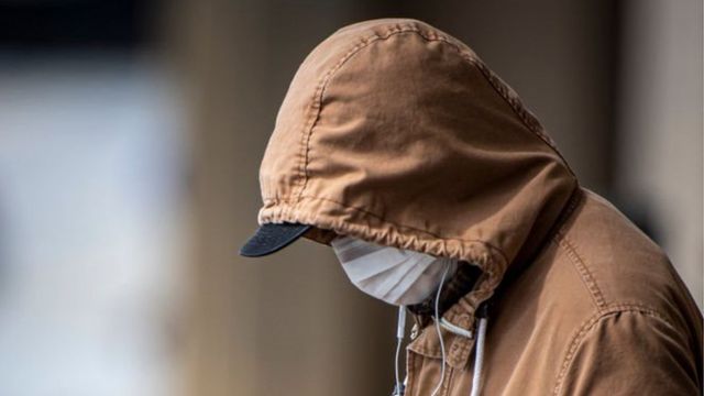 कोरोना वायरस से दोबारा संक्रमित होने वाले शख़्स की कहानी