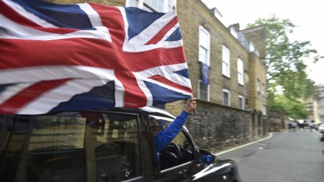 Leave supporter driving a black cab
