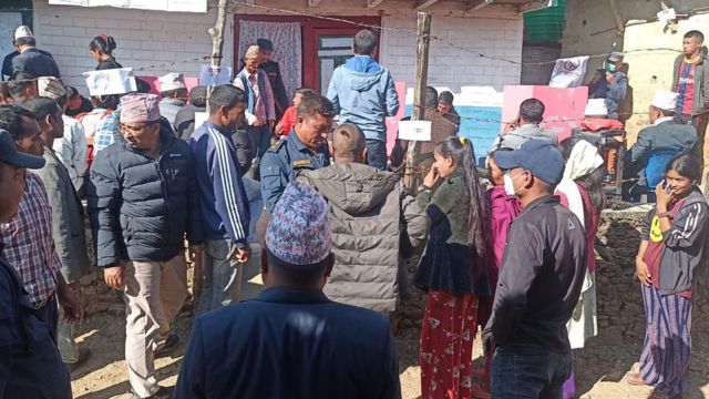 नमुना मतदान