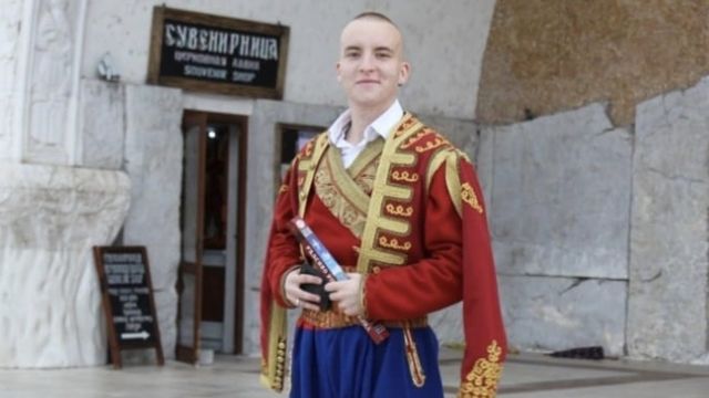 Vuk Adžić u narodnoj nošnji posle krštenja