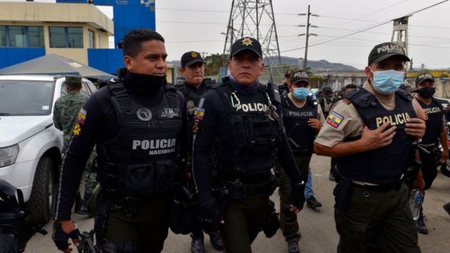 police in Ecuador, October 2021