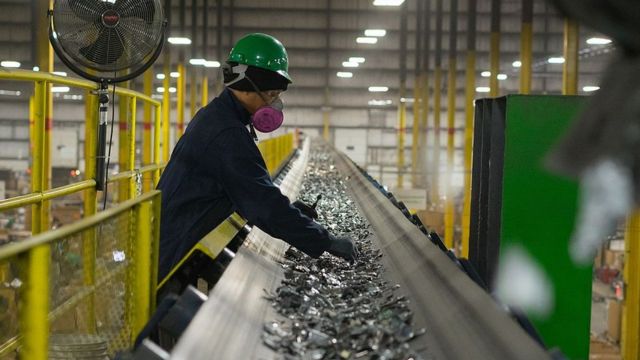 全球只有20%废弃的电子垃圾得到了回收利用（Credit: Getty Images）(photo:BBC)