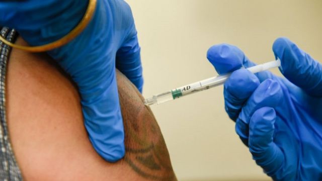 कोविड-19 वैक्सीन कितनी सुरक्षित है? - BBC News हिंदी