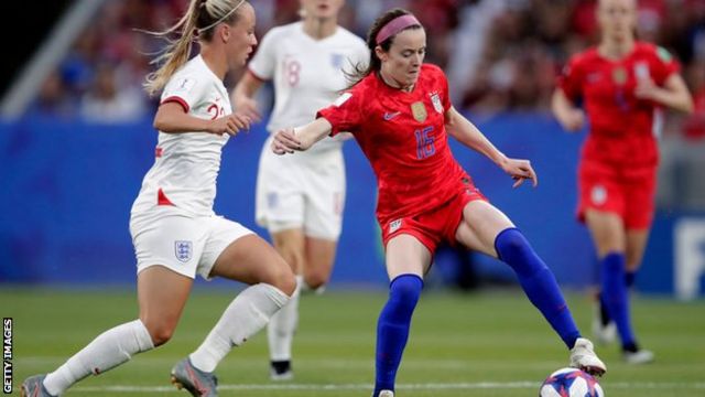 football on red button tonight