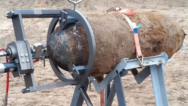 Aparelho de jato de água para desmantelar navios