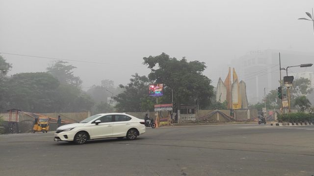 போகி பண்டிகையால் திணறும் சென்னை: காற்று மாசு தீவிரமடைவது ஏன்? முழு விவரம்