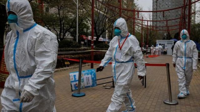 covid testi yapan çinliler