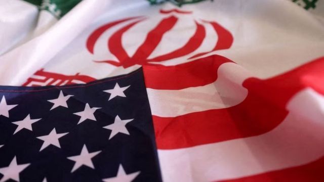 پرچم ایران و آمریکا