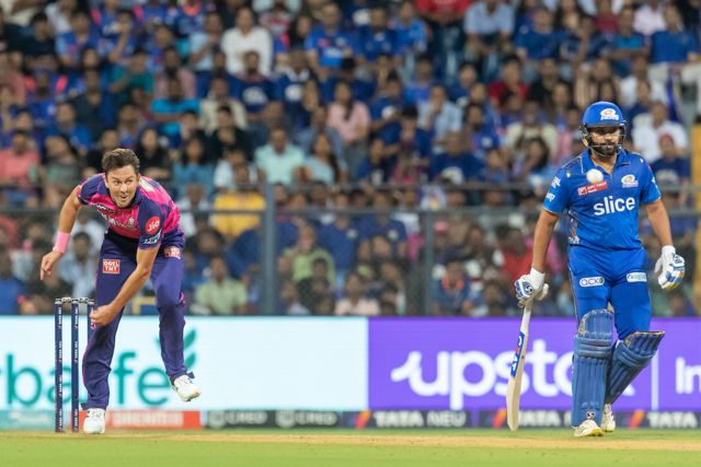 மும்பை இந்தியன்ஸ் வெற்றி