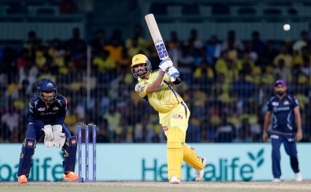 தோனி - சிஎஸ்கே கேப்டன்