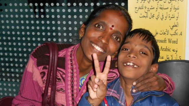 பிரக்ஞ்சானந்தா vs மேக்னஸ் கார்ல்சன்: செஸ் உலகக்கோப்பையை இந்த இளம் தமிழ்நாட்டுப் பையன் கைப்பற்றுவாரா?