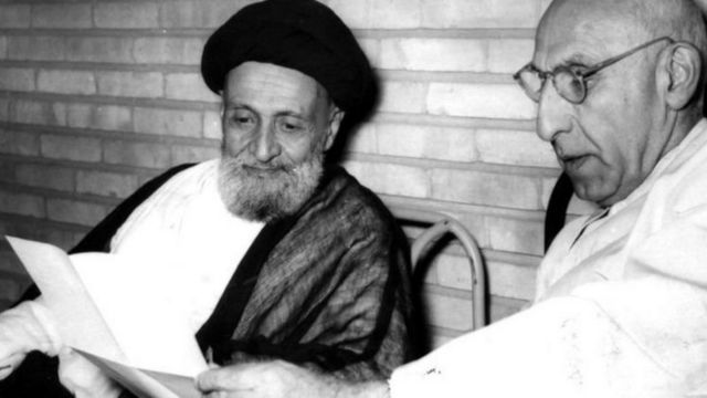 کاشانی در کارزار ملی شدن صنعت نفت متحد مصدق بود، اما در دوره دوم نخست وزیری مصدق، به دشمن سرسختش تبدیل شد