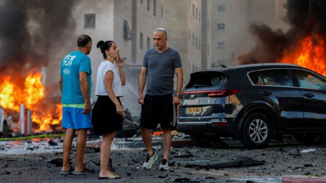 许多以色列人对以色列安全部队没有更快地帮助他们表示震惊。