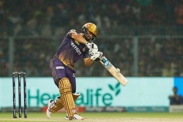 கொல்கத்தா நைட் ரைடர்ஸ் - பெங்களூரு ராயல் சேலஞ்சர்ஸ்