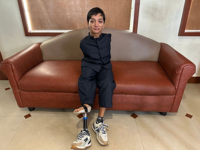 மாற்றுத்திறனாளி மாணவர் முகமது ஆசிம்