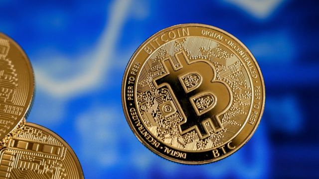 How Bitcoin's vast energy use could burst its bubble - BBC News