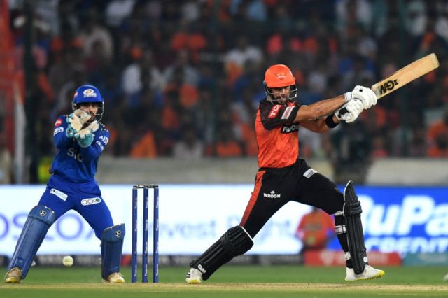 அர்ஜூனை 'இளவரசர்' நடத்துகிறதா மும்பை?