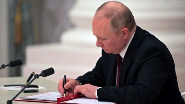 بوتين يوقع المرسوم